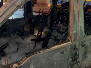 Satış İşlemlerini Yapacağı Araç Alev Alev Yandı