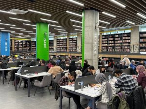 Batman Şehit Şenay Aybüke Yalçın Kütüphanesine Rekor Ziyaretçi