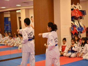 Esenyurtlu Çocuklara Spor Dolu Sömestir