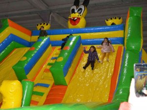 Lapseki Belediyesi’nin ’15 Tatil Eğlencesi’ Etkinliğinde Çocuklar Doyasıya Eğleniyor