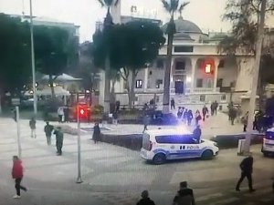 Önce Tartıştı, Sonra Bacağına Bıçak Saplayıp Kaçtı