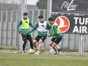 Bursaspor Topa Sahip Olma Çalışması Yaptı