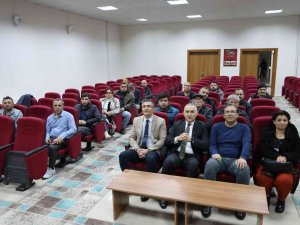 Manisalı Üreticilere Arıcılık Eğitimleri Devam Ediyor