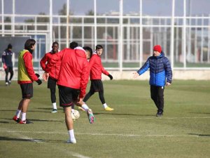 Sivasspor, Adana Demirspor Maçına İddialı Hazırlanıyor