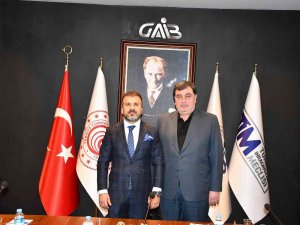 Kadooğlu Uluslararası Nakliyecileri Dinledi