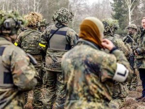 Almanya Savunma Bakanı Pistorius: “Leopard Tankları Mart Sonu Ukrayna’da Olabilir”