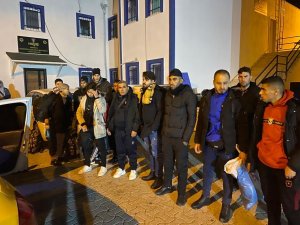 Göçmen Kaçakçılığına 3 Gözaltı