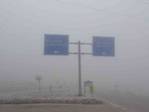 Malatya’da Etkili Olan Sis Görüş Mesafesini 20 Metreye Kadar Düşürdü