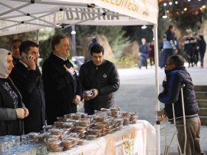 Artuklu Belediyesinden Kandil Simidi İkramı