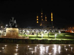 Edirne’de Regaip Kandili Coşkusu