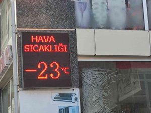 Ardahan’da Sibirya Soğukları, Araçlar Çalışmadı