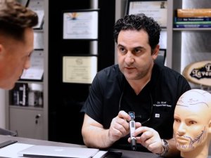 Dr. Levent Acar, Efsane Futbolcu Totti’yi Getirdi