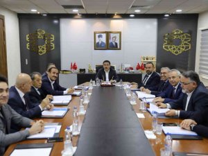 Vali Çiçek, “Ülkemizde Sanayici Ve İş Adamları Bakımından Kayseri Öncü Bir İlimiz”