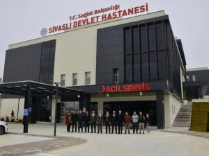 Sivaslı Devlet Hastanesi Hasta Kabulüne Başlıyor