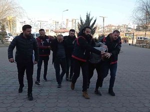 Seçim Öncesi Saldırıya Uğramıştı, Görme Kabiliyetini Tamamen Yitirdi