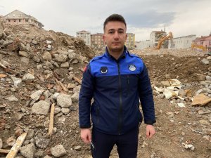 Türk Bayrağı İçin Yıkım Durdurup Kepçe Üstüne Çıkmıştı, O Anları Anlattı
