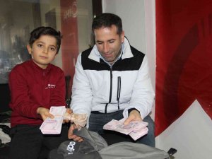 Televizyonda İzlerken İnanamadığı Olay Başına Geldi
