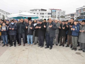 Sorgun’da Kur’an-ı Kerim’i Yakma Girişimi Protesto Edildi