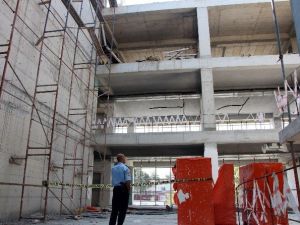 Sgk Binası İnşaatından Düşen İşçi Öldü