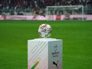 Spor Toto Süper Lig: Beşiktaş: 0 - Alanyaspor: 0 (Maç Devam Ediyor)