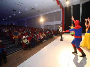 Öğrenciler Okul Stresini Karne Şenliği’nde Atıyor