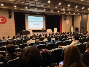 Genç Kariyer Akademisi Sona Erdi