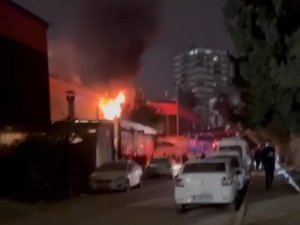 Yangın Sonucu İş Yeri Kullanılamaz Hale Geldi