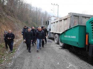 2022’de 100 Kilometreden Fazla Köy Yolu Asfalt Ve Beton Oldu