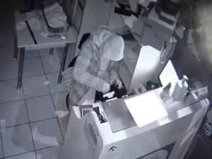 Çaldığı Motosikletle Aynı Gece Başka Bir Lokantayı Soydu