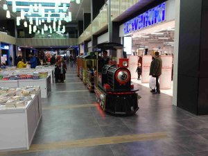 Kumsmall’da Çocuklar Doyasıya Eğlendi, Büyükler Alışveriş Yaptı