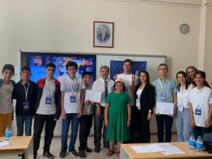 Bi̇lsem Öğrencileri Bilimsel Bildiri Sundu