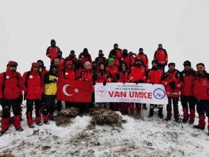 Van’da 36 Umke Gönüllüsü Gören Dağı’na Tırmandı