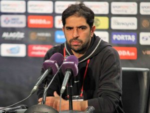 Erdal Güneş: "Bu Mücadele Ve İstek Olduğu Sürece Bu Takım İnşallah Sıkıntılı Günler Yaşamayacak"