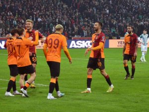 Spor Toto Süper Lig: Giresunspor: 0 - Galatasaray: 4 (Maç Sonucu)