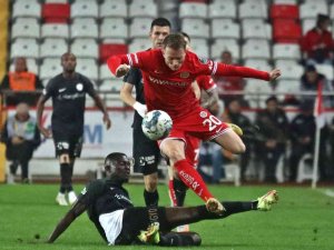 Spor Toto Süper Lig: Fta Antalyaspor: 3 - Ümraniyespor: 2 (Maç Sonucu)