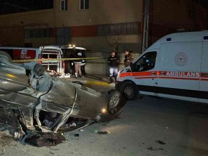 Erzincan’da Trafik Kazası: 1 Ölü, 1’i Ağır 2 Yaralı