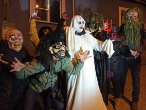 Bin Yıllık Gelenek bocuk Gecesi Renkli Görüntülere Sahne Oldu