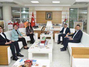 Ak Parti Genel Başkan Yardımcı Karaaslandan, Tütüncüye Ziyaret