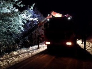 Tunceli’de Otomobil Şarampole Uçtu