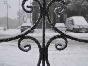 Kars’ta Soğuk Ve Sis Etkili Oluyor