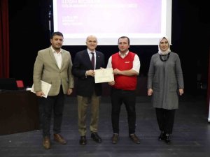 Özlü Hem Sertifika Verdi, Hem Ayın Şoförünü Ödüllendirdi