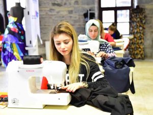 Altın İğne Projesiyle Kadınlara İstihdam Garantisi