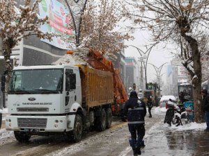 Van Büyükşehir Belediyesinden Karla Mücadele Seferberliği