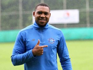 Adana Demirspor, Assombalonga İle Yollarını Ayırdı