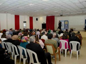 Konya Büyükşehir İ̇lçe Şehir Konferanslarıyla Kültür Hayatını Canlandırıyor