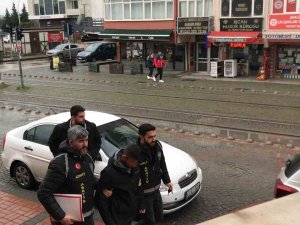 Yiyip, İçip, Çalıp, Yetinmeyip Tuvaletini Yapmıştı: Adliyeye Sevk Edildi