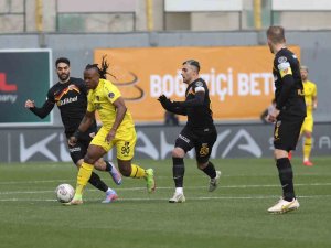 Spor Toto Süper Lig: İ̇stanbulspor: 2 - Kayserispor: 4 (Maç Sonucu)