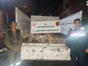 Jandarma 90 Bin Tl’lik Hırsızlık Olayını Çözdü: 3 Gözaltı