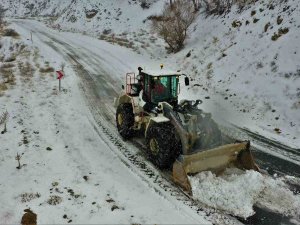 Karlı Yolu Açarak Vatandaşı Hastaneye Yetiştirildiler