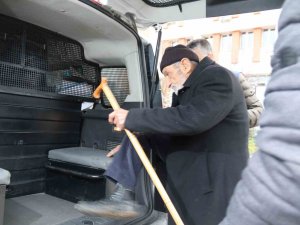 Karısını Ve Oğlunu Öldüren 86 Yaşındaki Emekli Asker Tutuklandı